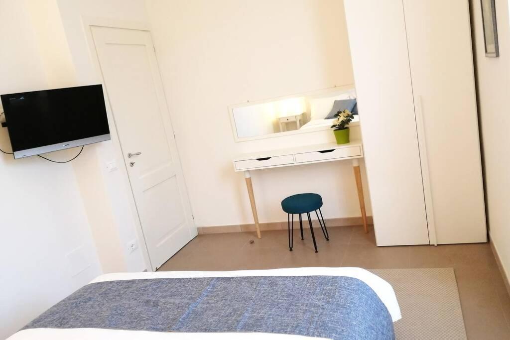 Charming & Spacious Florentine Home Just Two Mins From Tram Stop Florence Extérieur photo
